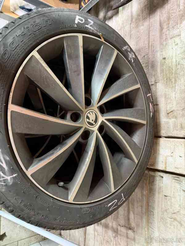 Škoda Superb 2,0   TDI 140 kW 4x4 DSG - foto 3