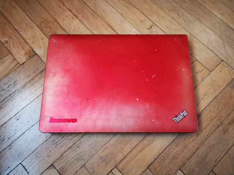 Notebook LENOVO TP EDGE E325 Red 13,3' s vadou na šasí - foto 5