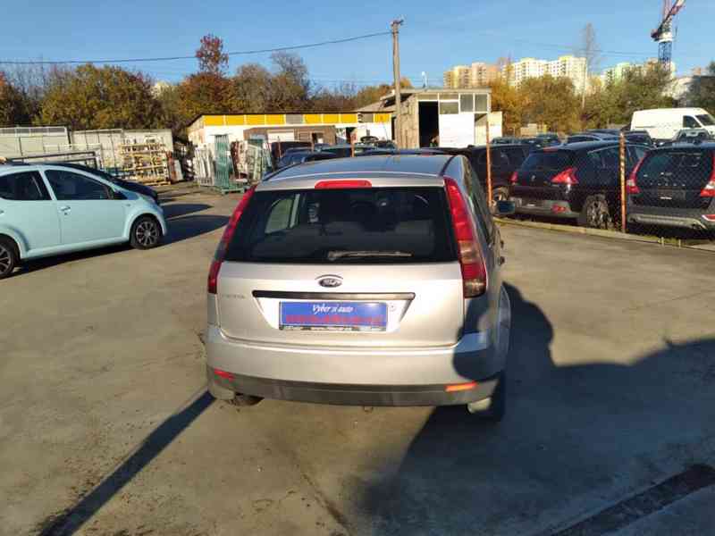 FORD FIESTA 1.3 8V - foto 7