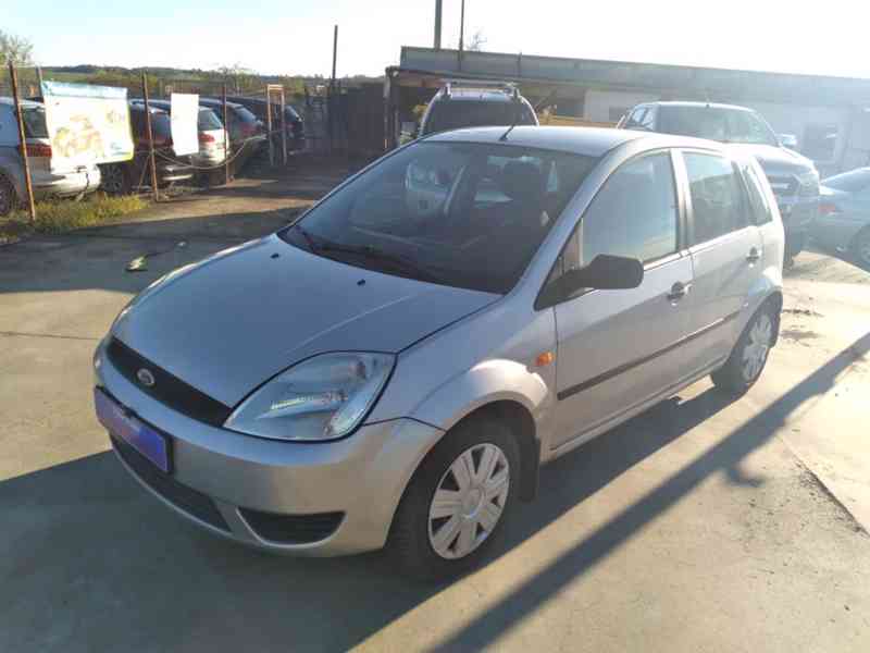 FORD FIESTA 1.3 8V - foto 3