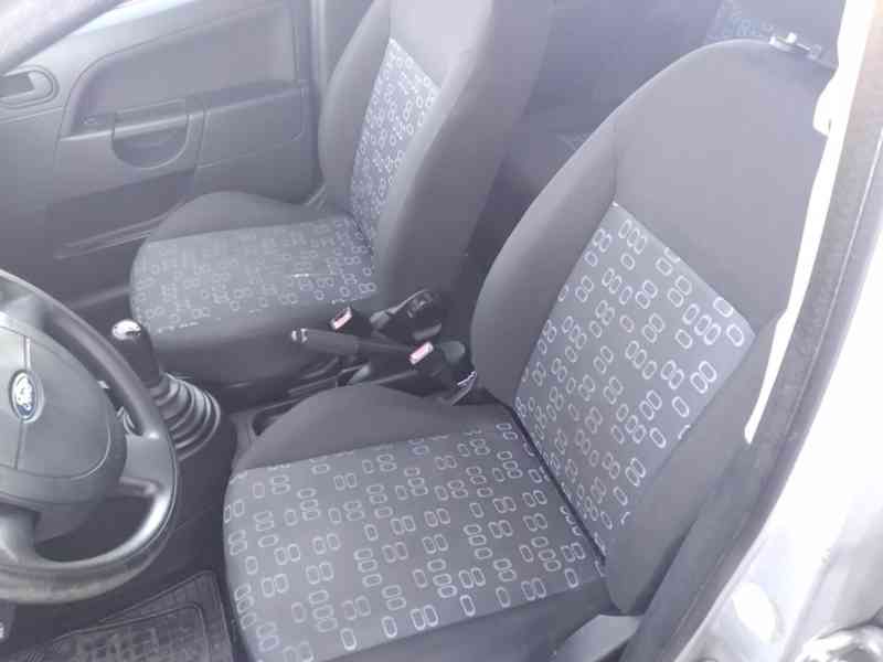 FORD FIESTA 1.3 8V - foto 9