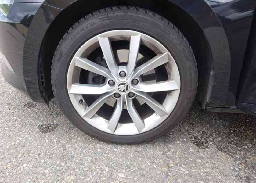 Škoda Superb 2.0 TDI Combi r.v.2016 (140 kw) - foto 19