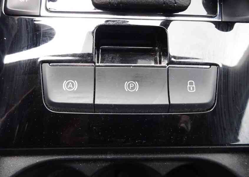 Škoda Superb 2.0 TDI Combi r.v.2016 (140 kw) - foto 12
