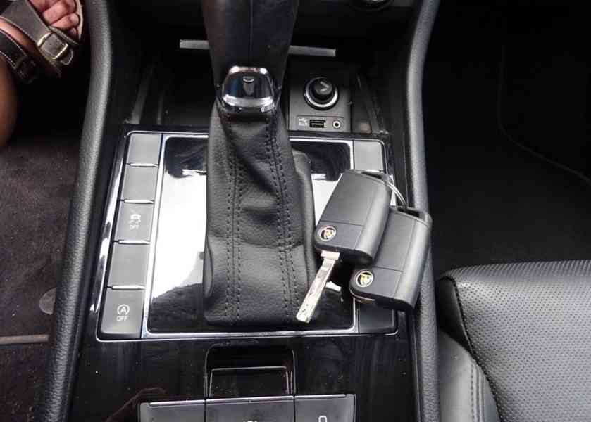 Škoda Superb 2.0 TDI Combi r.v.2016 (140 kw) - foto 11
