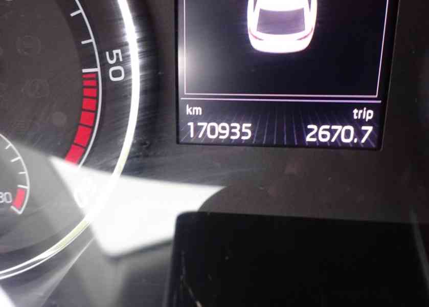 Škoda Superb 2.0 TDI Combi r.v.2016 (140 kw) - foto 7