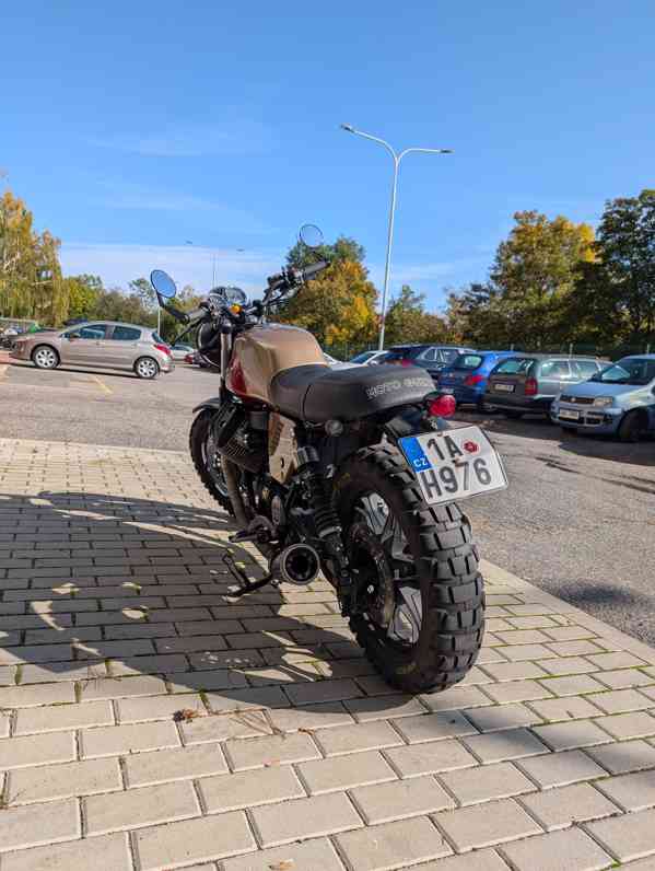 Moto Guzzi V7 II Stone - foto 2