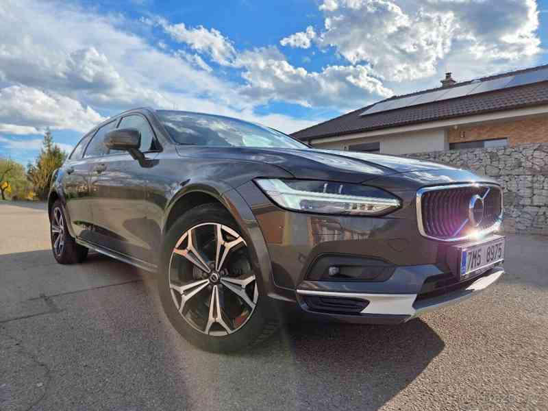 Volvo V90 najeto 122tis KM, plná výbava - foto 7