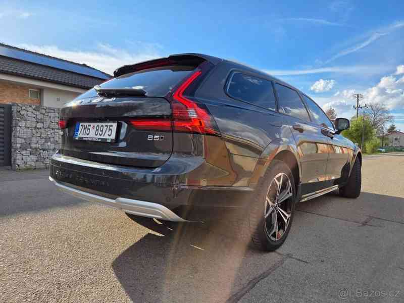 Volvo V90 najeto 122tis KM, plná výbava - foto 6