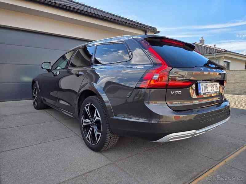 Volvo V90 najeto 122tis KM, plná výbava - foto 5