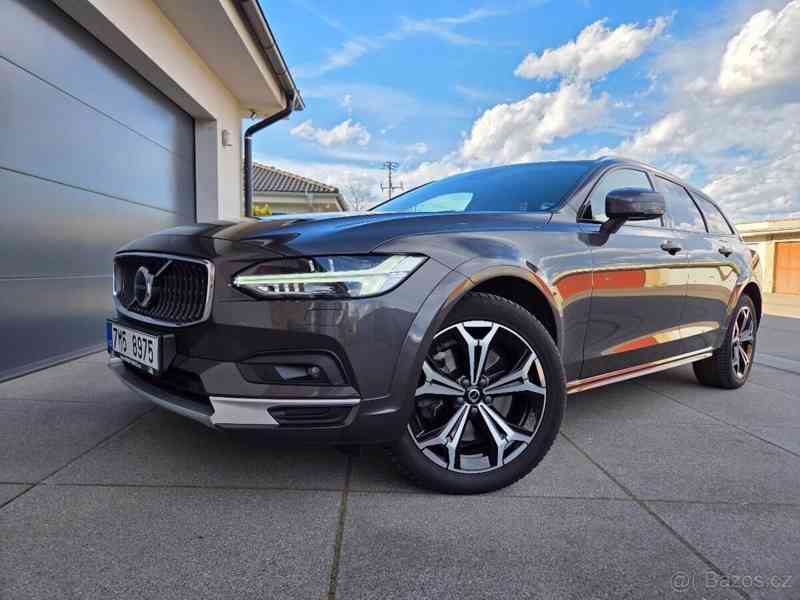 Volvo V90 najeto 122tis KM, plná výbava - foto 2