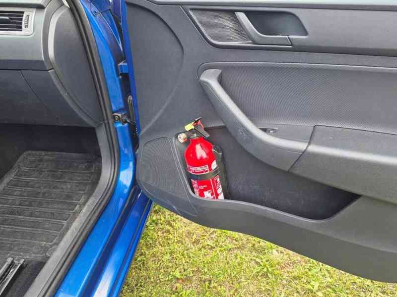 Škoda Rapid 1,2   TSI, 66 kW - foto 20