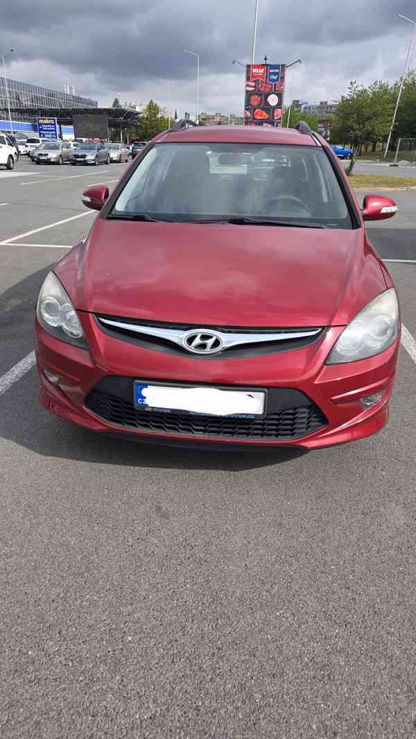 Hyundai i30 kombi - foto 1