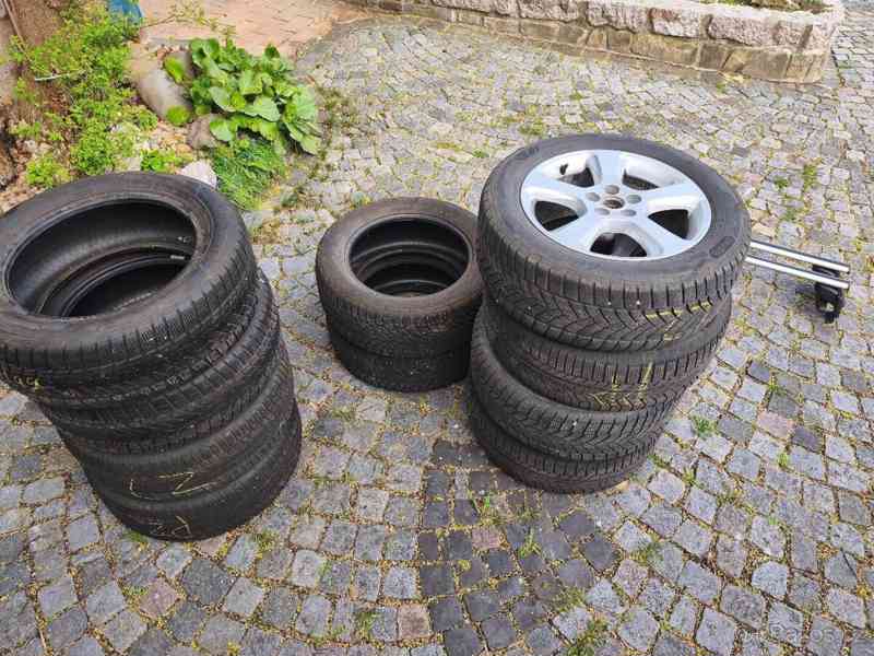 Ford S-MAX 2,0   EcoBlue Titanium 2019, 110kW - foto 20