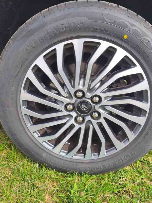 Ford S-MAX 2,0   EcoBlue Titanium 2019, 110kW - foto 15