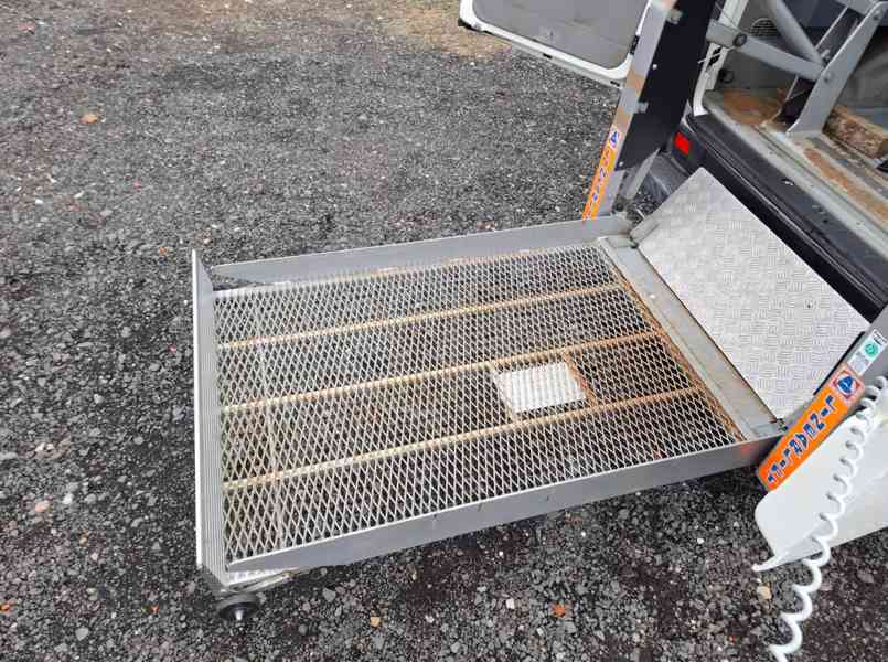 Volkswagen LT 28 2,5TDI 80kw - foto 15