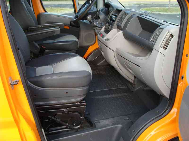 Fiat Ducato 6míst najeto 154257 servisní knížka - foto 13