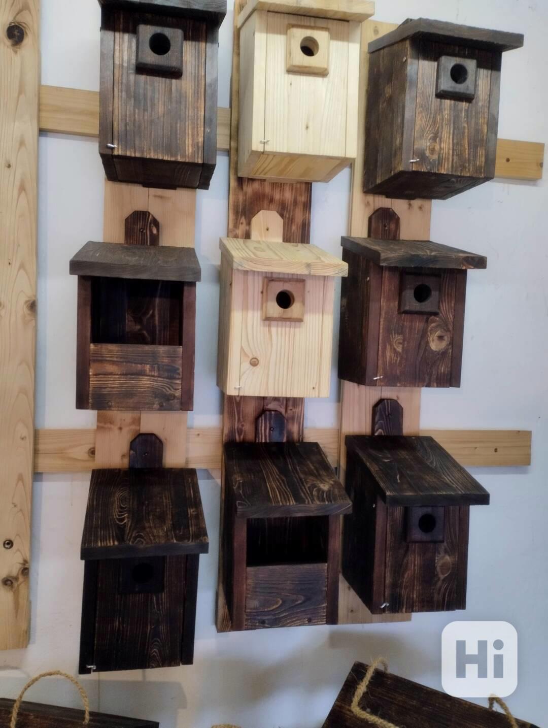 Ptačí budky a krmítka - foto 1