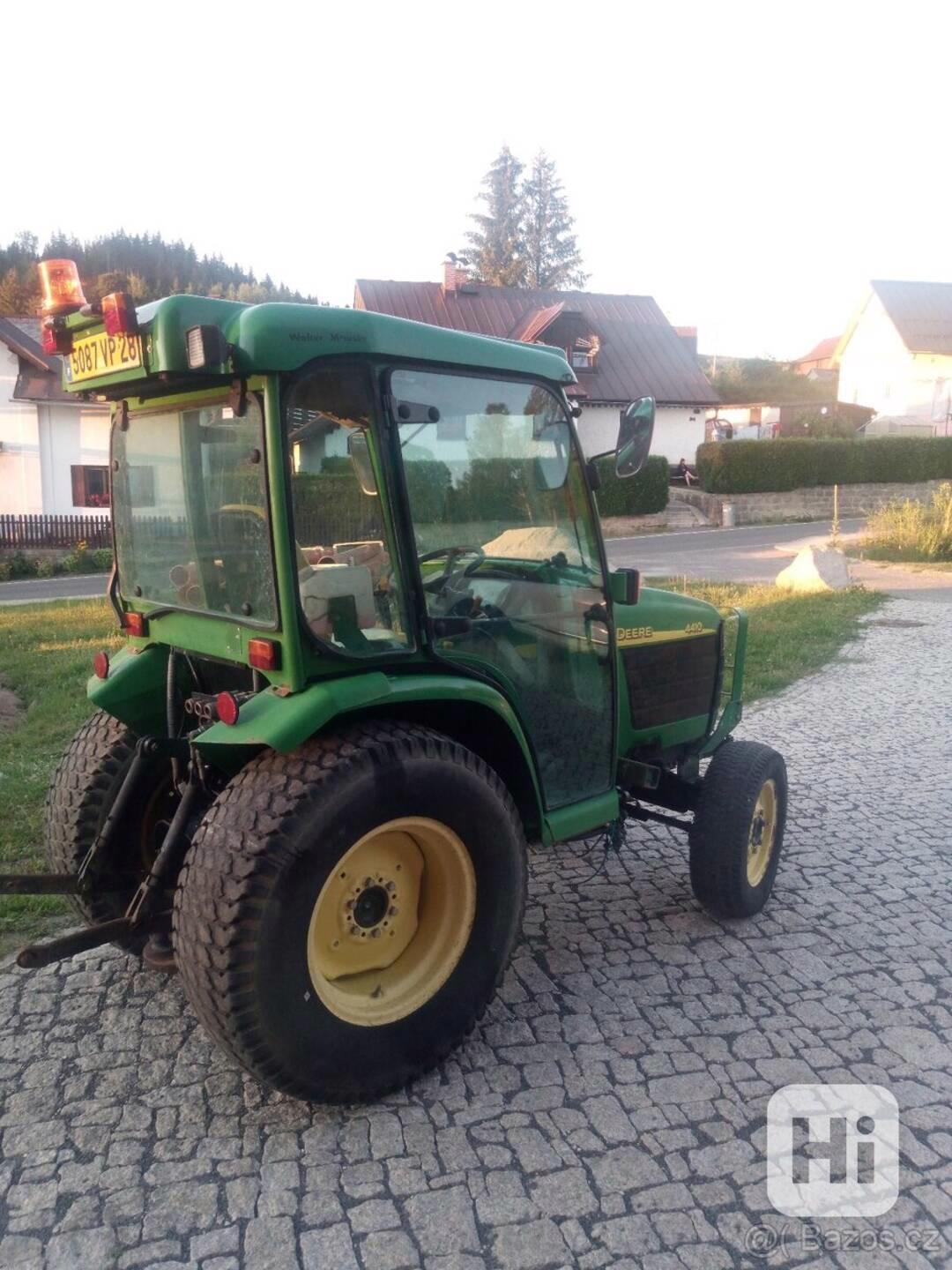 Traktor John Deere 4410 - foto 1