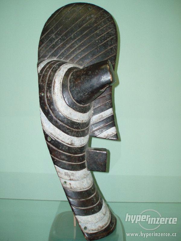 Stará Africká maska kmene Songye z Konga - foto 3