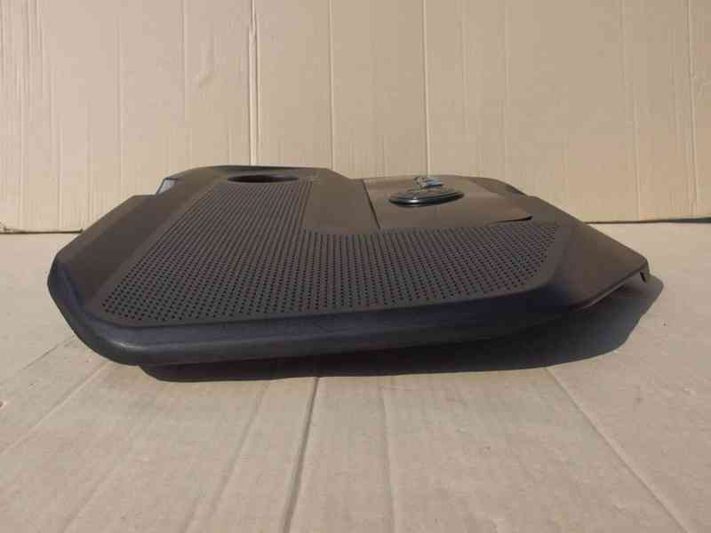 Kryt motoru Škoda Fabia I 1.9 TDi RS - foto 5