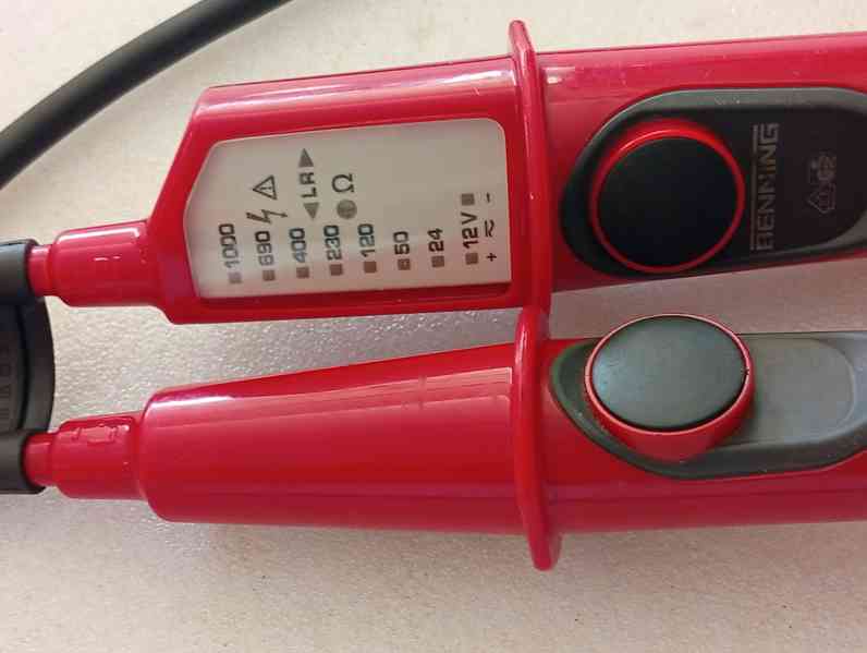 Dvoupólová zkouška napětí  - foto 4