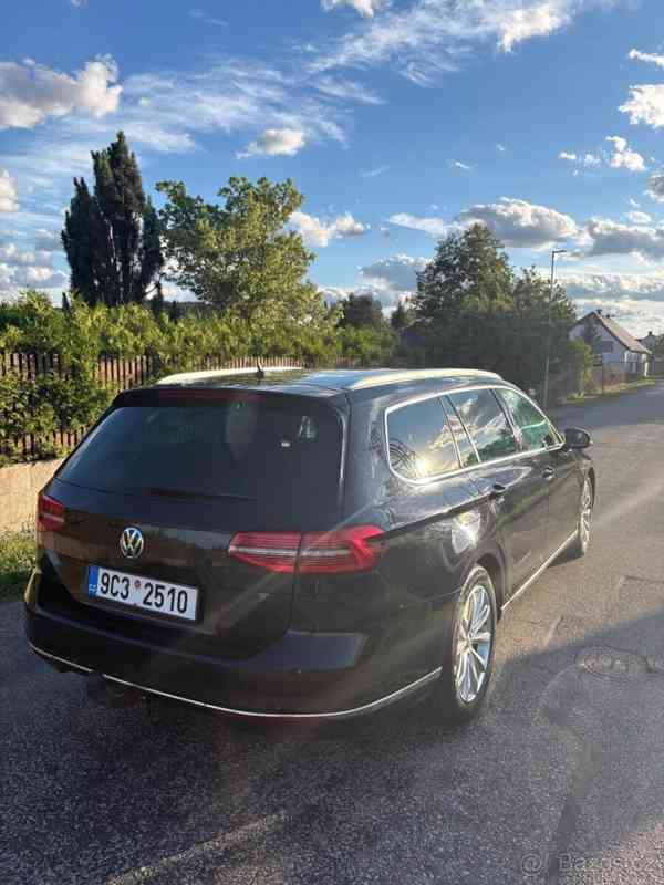 Volkswagen Passat 2,0   TDI Highline/LEDER/LED/ACC - foto 13