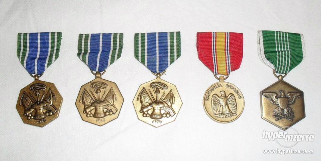 US Army nášivky, odznaky, medaile - foto 4