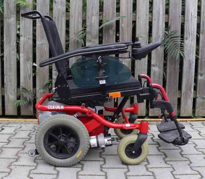 Elektrický invalidní vozík Meyra Clever. -