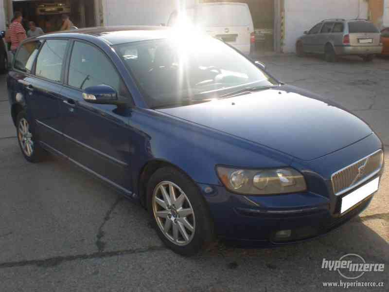 VOLVO V50 2,0 D Monument 6 rychlostni - foto 2