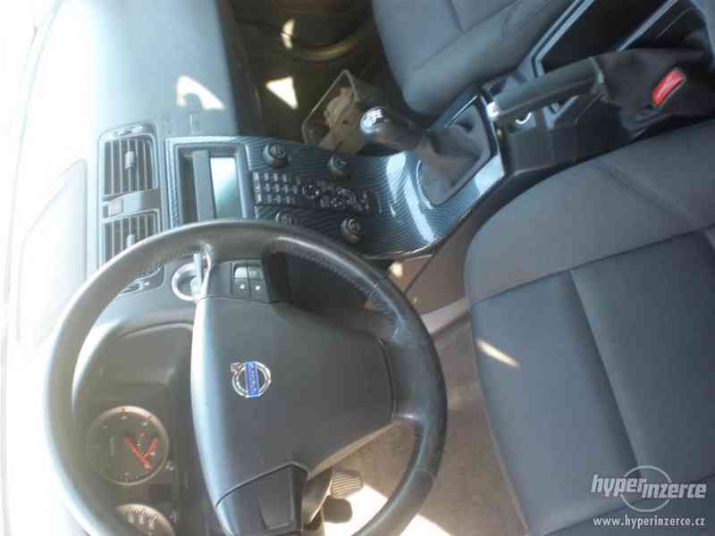 VOLVO V50 2,0 D Monument 6 rychlostni - foto 8