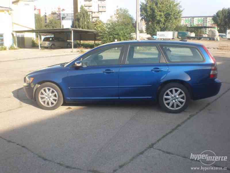VOLVO V50 2,0 D Monument 6 rychlostni - foto 11