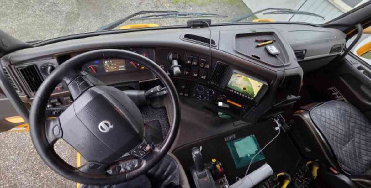 120t Volvo 6x4 hydr. tahač FH16.660 automat - foto 9