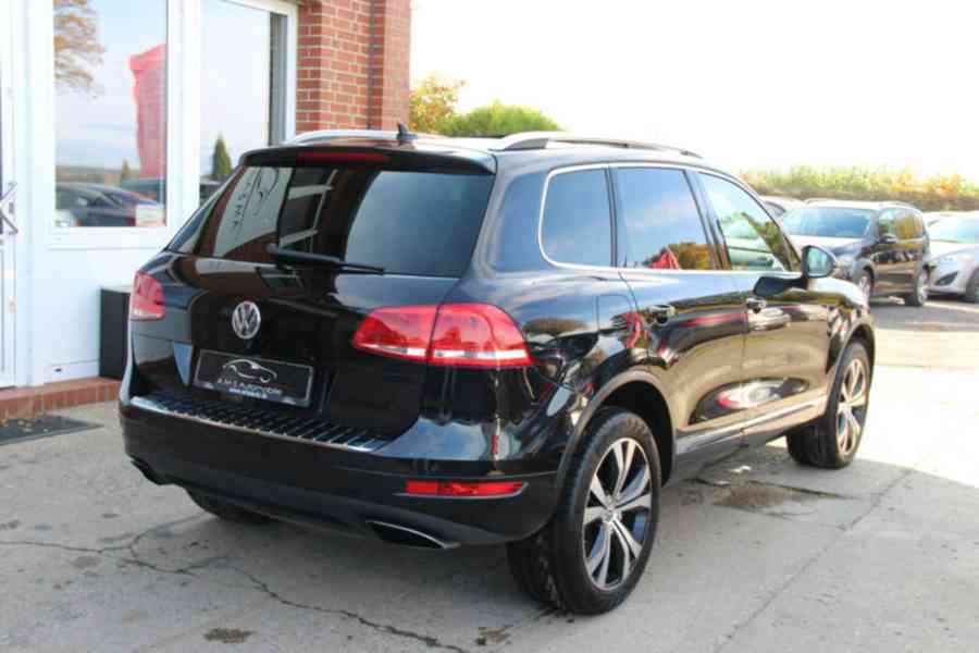 Prodám Volkswagen Touareg 4.2 V8 TDI Exclusive Panorama - foto 8