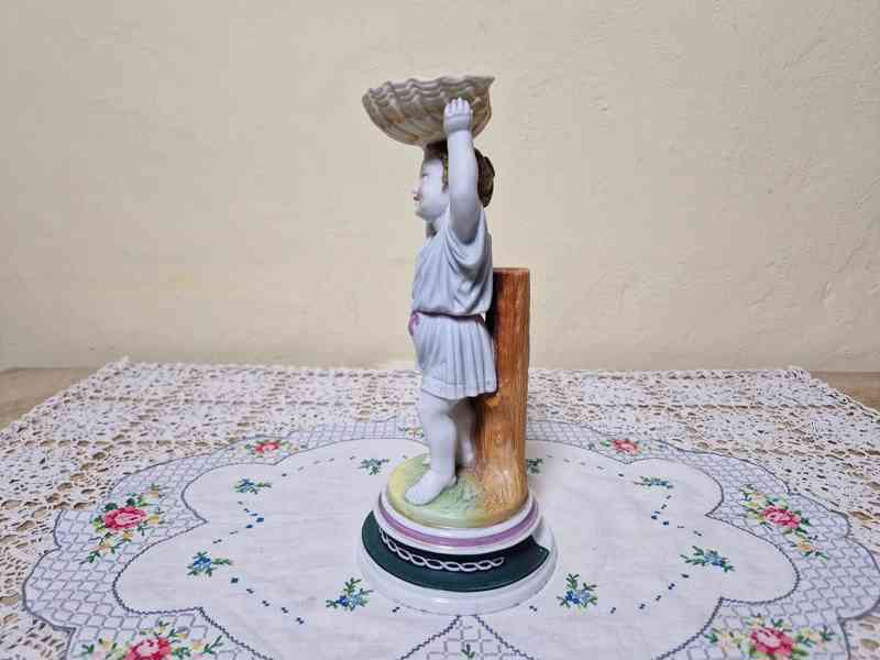 Plastika Chlapec s mušlí Biedermeier Horní Slavkov - foto 5