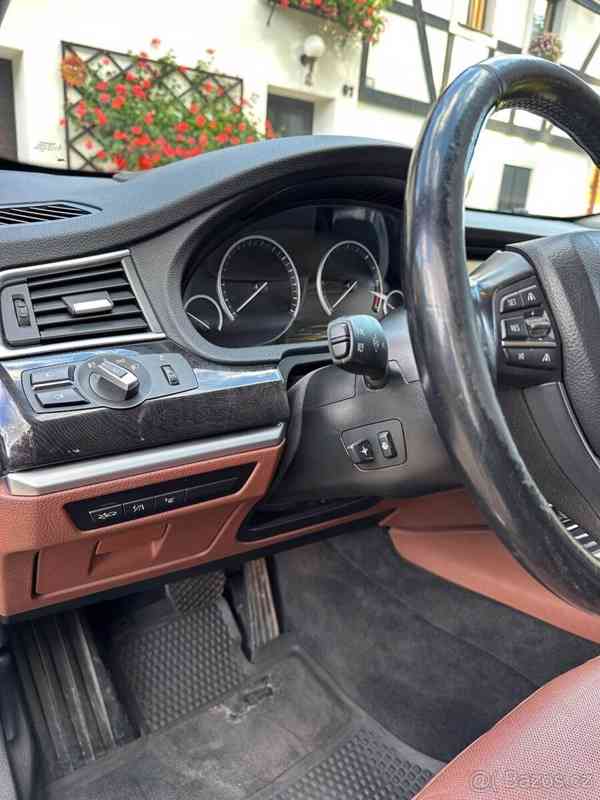 BMW Řada 5 3,0   GT xDrive 2012 výborný stav - foto 9