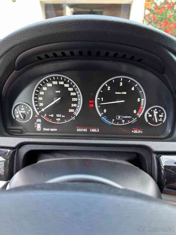 BMW Řada 5 3,0   GT xDrive 2012 výborný stav - foto 17