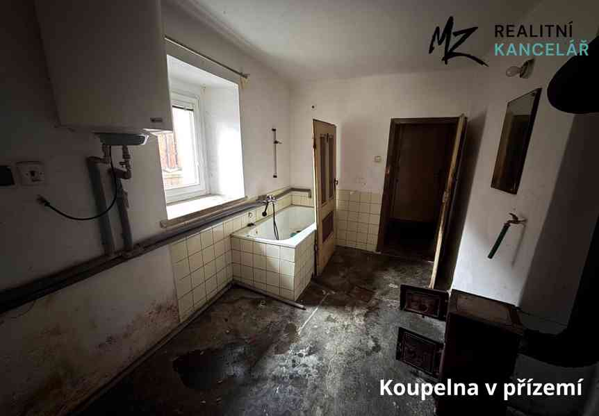 Prodej rodinného domu 450 m², pozemek 482 m² - foto 7