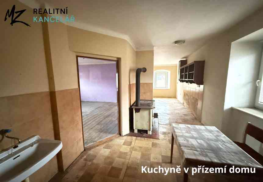 Prodej rodinného domu 450 m², pozemek 482 m² - foto 3