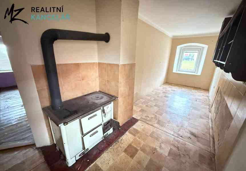 Prodej rodinného domu 450 m², pozemek 482 m² - foto 4