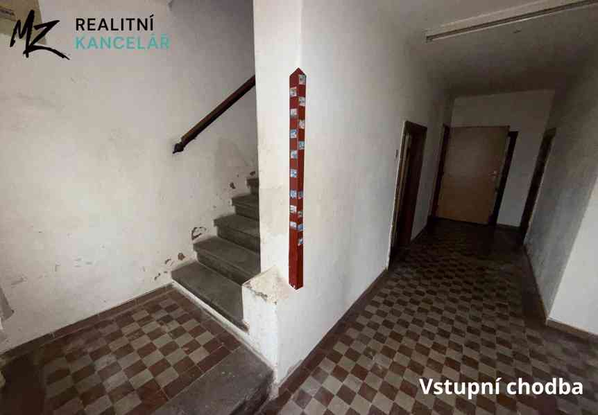 Prodej rodinného domu 450 m², pozemek 482 m² - foto 2
