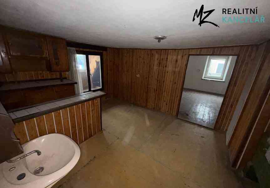 Prodej rodinného domu 450 m², pozemek 482 m² - foto 11