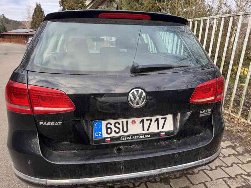 Volkswagen Passat 2,0 - foto 2