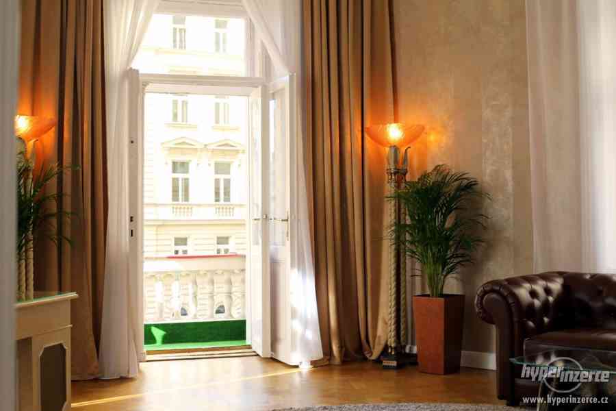 Pronájem bytu 4+1 190 m² ulice Dittrichova, Praha - část obc - foto 13