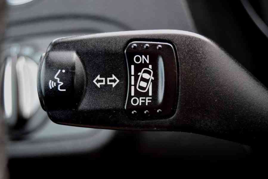 Ford S-Max 2.0 TDCI 103kW Titanium Panorama - foto 8