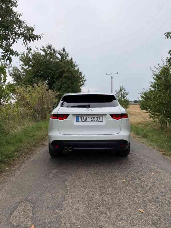 Jaguar F-Pace 2,0 136Kw AWD - foto 6