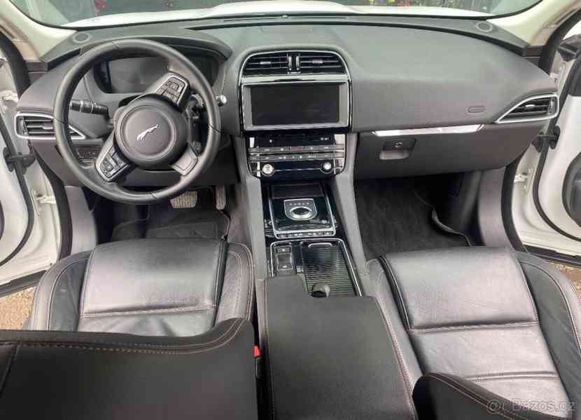 Jaguar F-Pace 2,0 136Kw AWD - foto 5