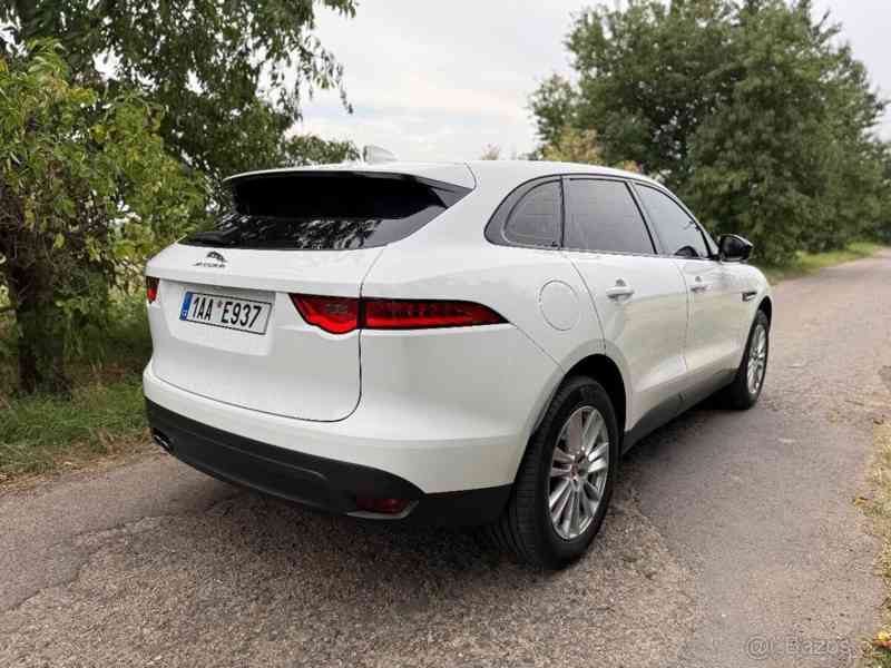 Jaguar F-Pace 2,0 136Kw AWD - foto 8