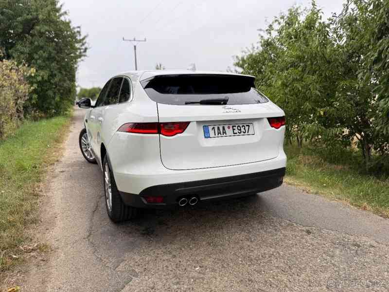 Jaguar F-Pace 2,0 136Kw AWD - foto 3