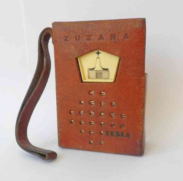 Tranzistorové rádio Tesla Zuzana, rok výroby 1964/1965 - foto 1