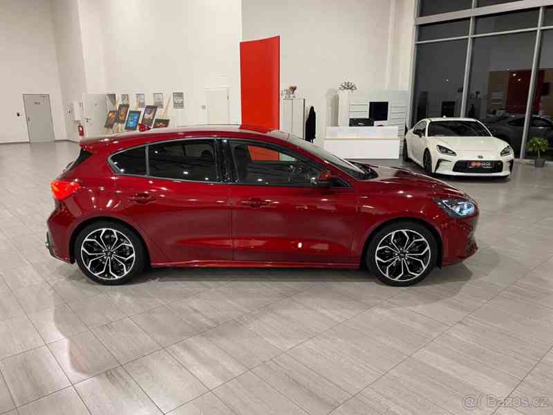 Ford Focus Mk4 ST-Line 2020 - 134kW  - foto 6